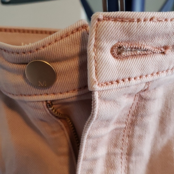 Shorts - Picture 4 of 4